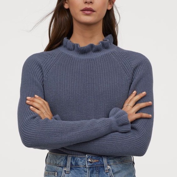 H&M Sweaters - NWOT H&M Ruffled Ribbed Sweater in Pigeon Blue S